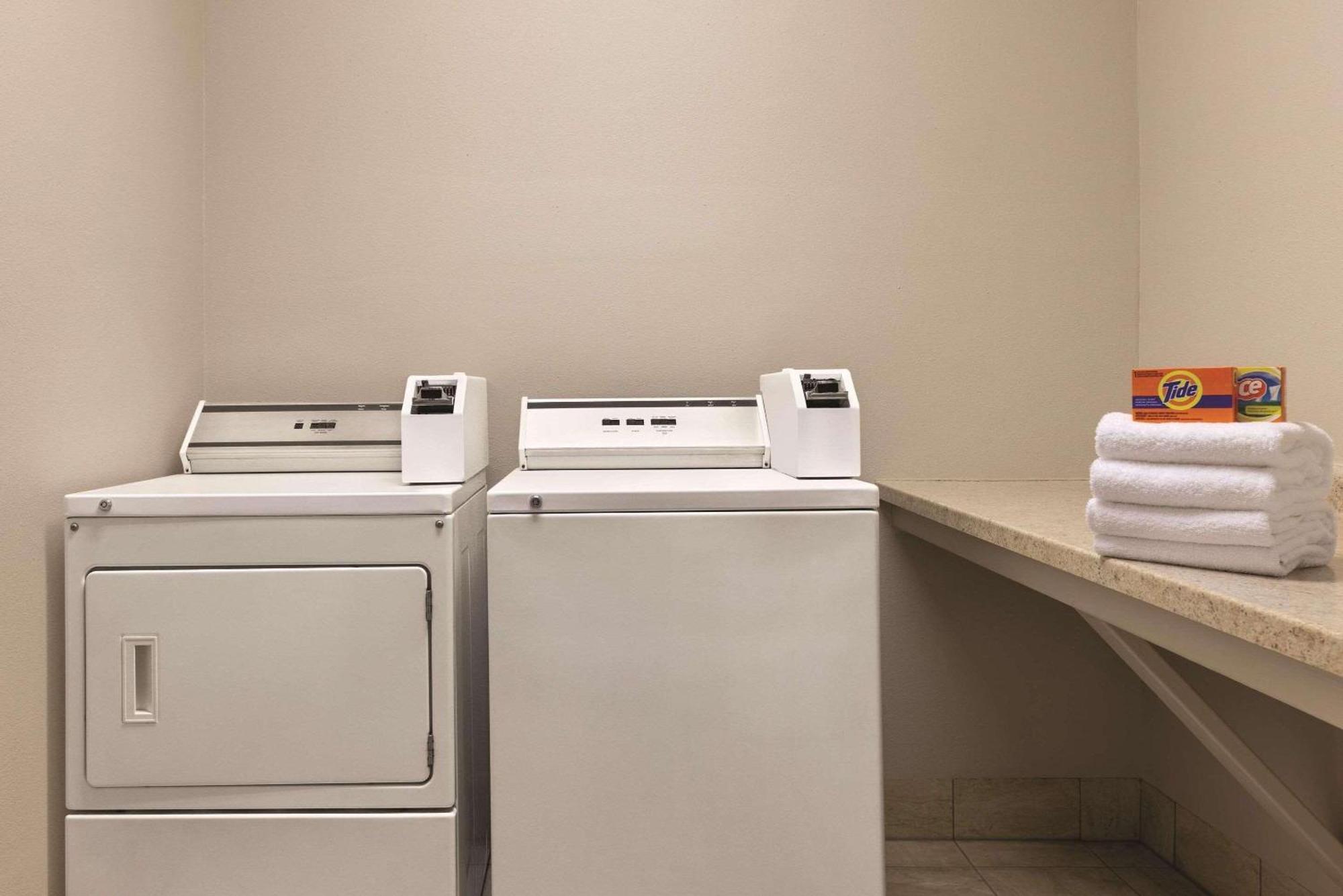 Country Inn & Suites By Radisson, Forest Lake, Mn エクステリア 写真