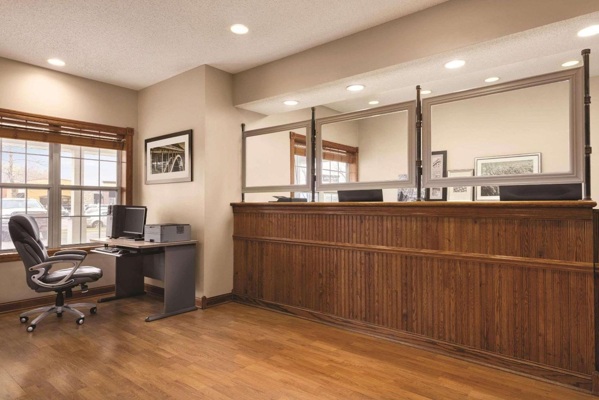 Country Inn & Suites By Radisson, Forest Lake, Mn エクステリア 写真